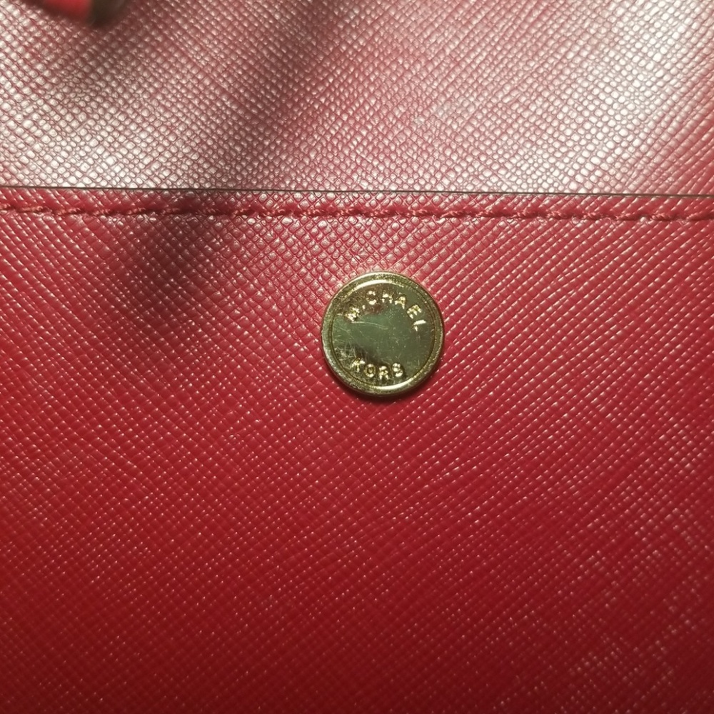 Michael Kors Small Greenwich Bucket Bag - Picture 7 of 7